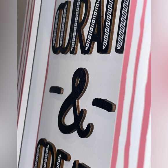 NWT “CURATE -&- CREATE” WALL DECORE PERFECT FOR POSH ROOMS!! 7.5x10” - Picture 5 of 8